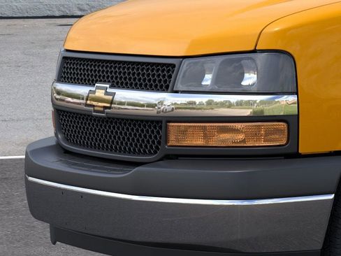 New 2025 Chevrolet Express 2500 Extended w/ Enhanced Convenience Package image 37