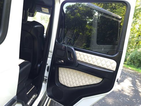Used 2016 Mercedes-Benz G 63 AMG 4MATIC image 26