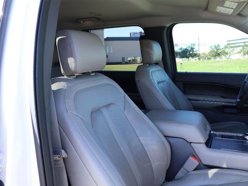 Used 2019 Ford Expedition Limited w/ Driver Assistance Package image 14