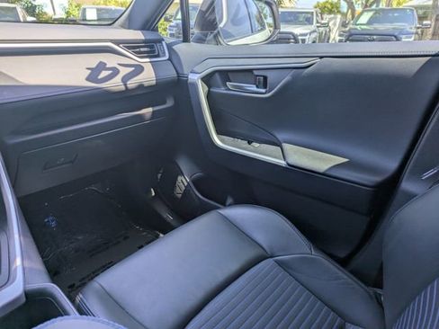 Used 2024 Toyota RAV4 XSE AWD/4WD image 18