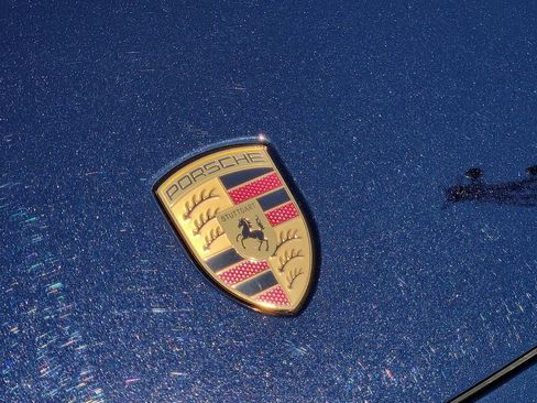 Certified 2025 Porsche Macan 4S Electric image 30