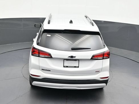 Used 2023 Chevrolet Equinox RS FWD image 18