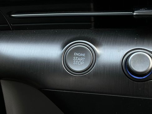 Used 2025 Hyundai Kona SEL image 29