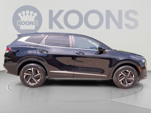 Used 2023 Kia Sportage LX AWD/4WD image 12