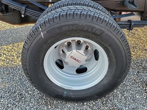 New 2026 GMC Sierra 3500 Pro w/ Convenience Package image 5