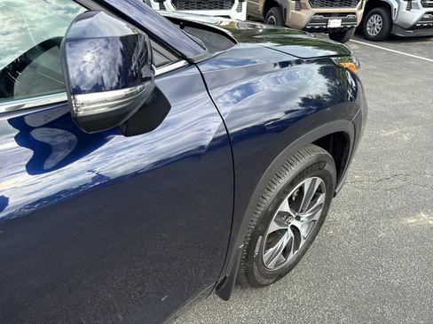 Used 2026 Toyota Highlander XLE AWD/4WD image 29