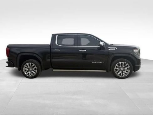 Used 2025 GMC Sierra 1500 Denali AWD/4WD image 2