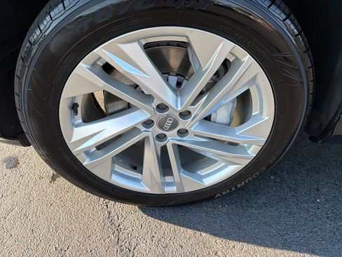Used 2020 Audi Q7 3.0T Premium Plus w/ Premium Plus Package AWD/4WD image 10