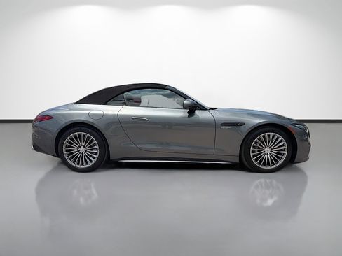 Used 2023 Mercedes-Benz SL 43 AMG image 2