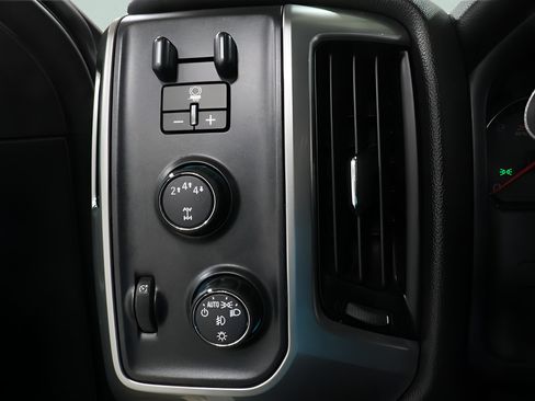 Used 2017 Chevrolet Silverado 2500 LT w/ LT Convenience Package AWD/4WD image 17