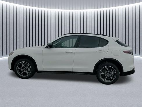 New 2025 Alfa Romeo Stelvio Sprint image 16