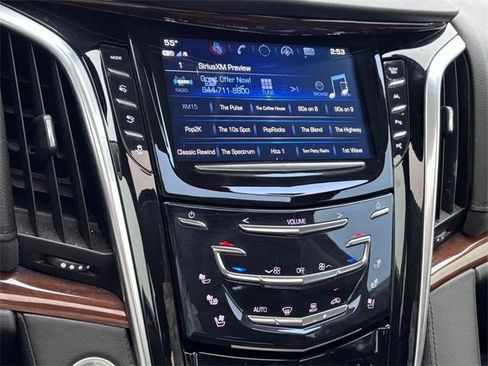 Used 2020 Cadillac Escalade Luxury image 22
