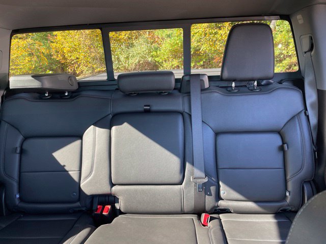 Used 2025 Chevrolet Silverado 1500 LT Trail Boss w/ Convenience Package II AWD/4WD image 37