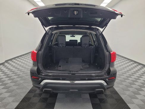 Used 2019 Nissan Pathfinder S image 29