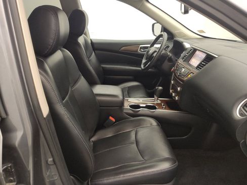 Used 2017 Nissan Pathfinder Platinum w/ Cargo Package FWD image 21