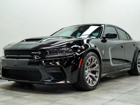 Used 2023 Dodge Charger SRT Hellcat w/ Harman/Kardon Audio Group RWD image 6