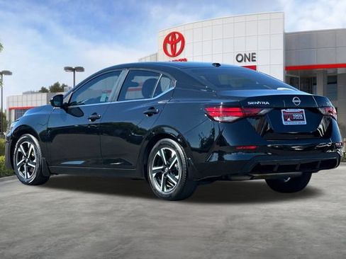 Used 2024 Nissan Sentra SV FWD image 6