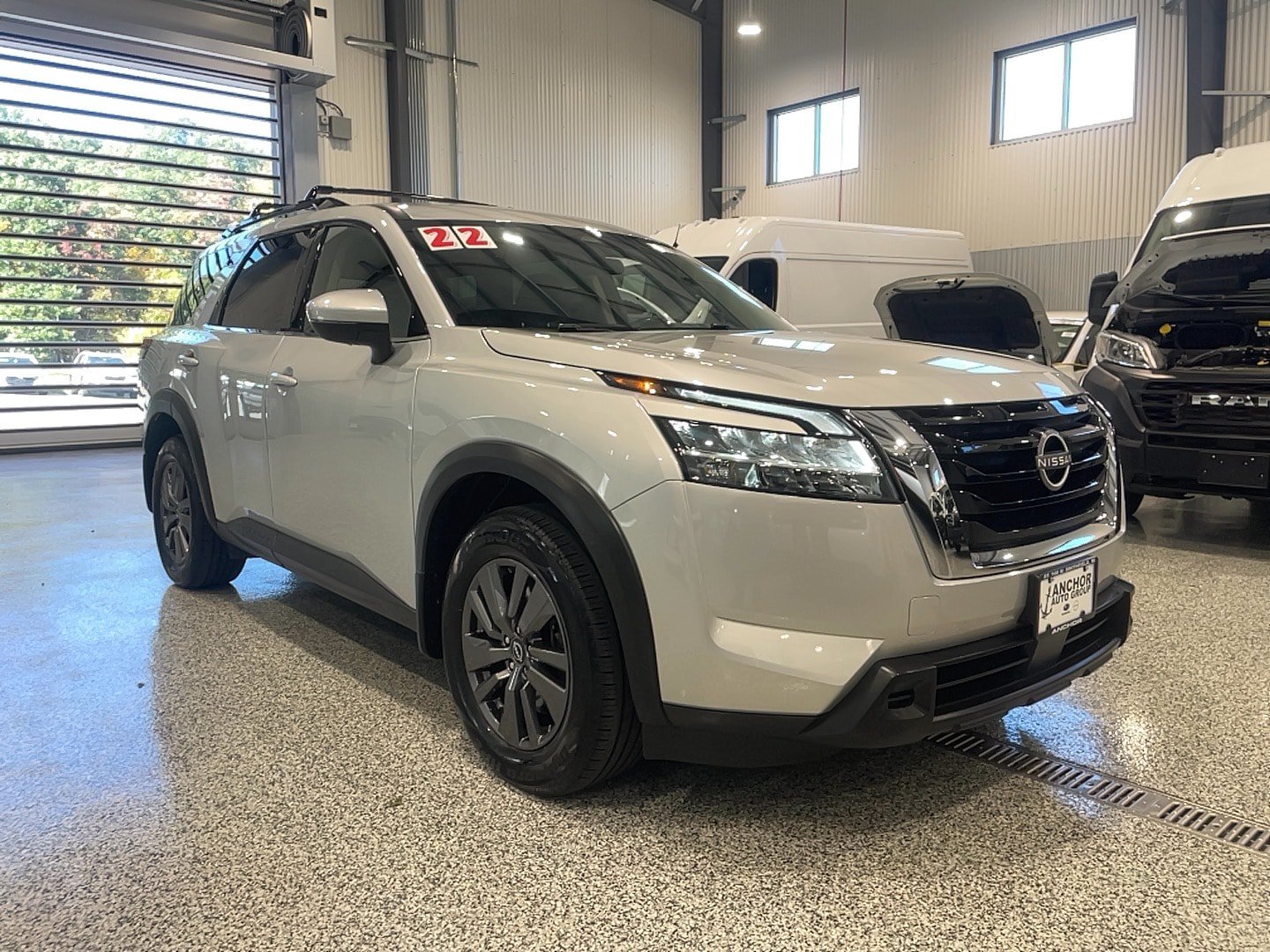 Used 2022 Nissan Pathfinder SV AWD/4WD image 1