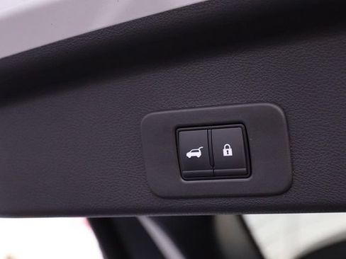 Certified 2025 Nissan Murano SV AWD/4WD image 8