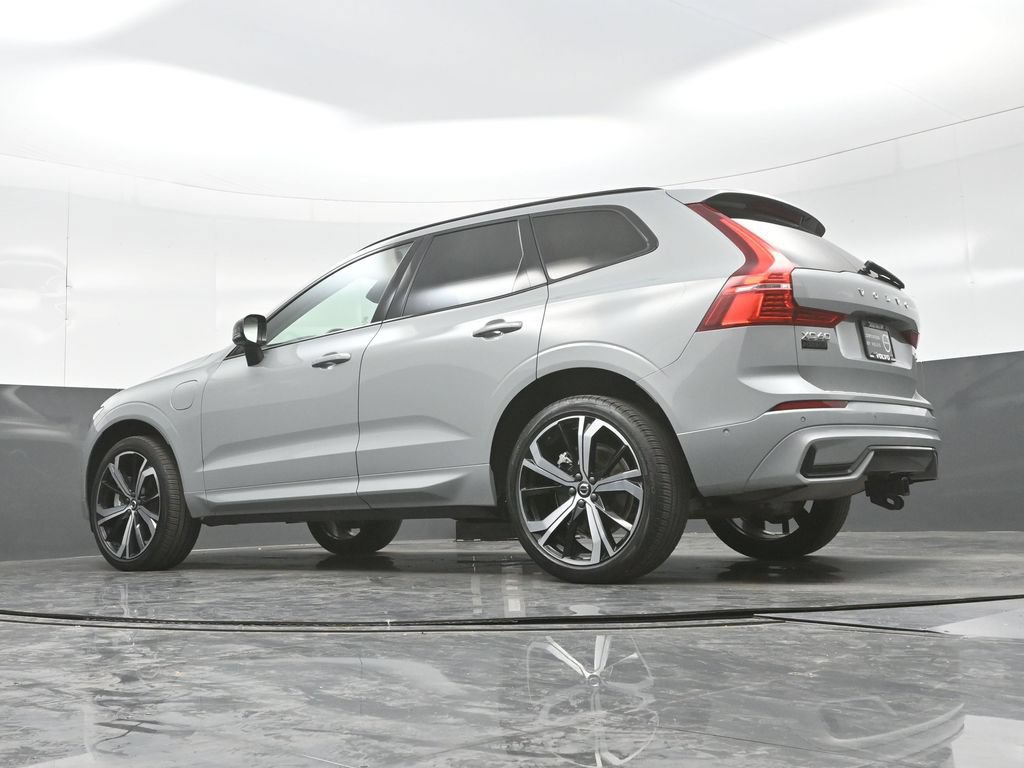 Used 2025 Volvo XC60 T8 Ultra w/ Protection Package Premier AWD/4WD image 31