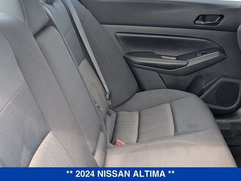 Used 2024 Nissan Altima 2.5 SV FWD image 29