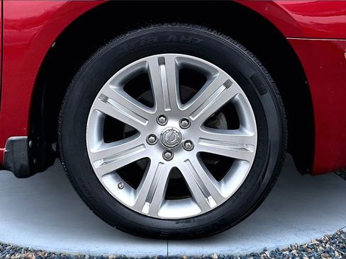 Used 2010 Chrysler Sebring Touring w/ Special Touring Group image 7