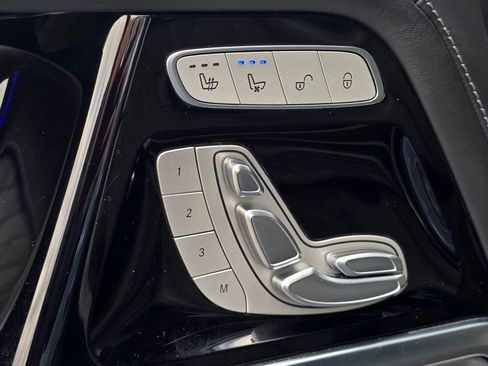 Used 2025 Mercedes-Benz G 63 AMG 4MATIC image 37
