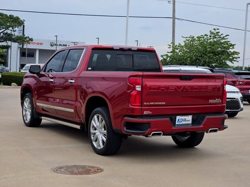 Used 2023 Chevrolet Silverado 1500 High Country w/ High Country Premium Package AWD/4WD image 7