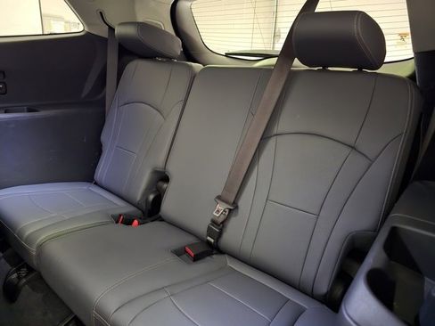 Used 2021 Buick Enclave Essence w/ Sound and Sites Package image 15