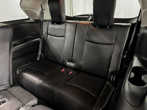 Used 2019 INFINITI QX60 Luxe w/ Sensory Package AWD/4WD image 11