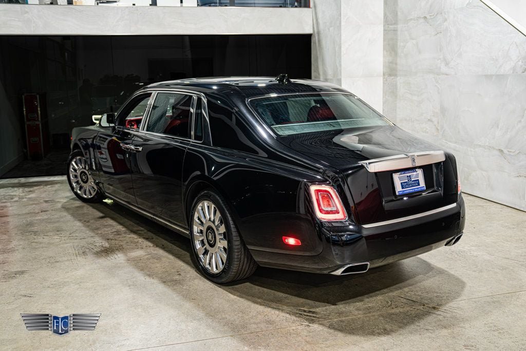Used 2020 Rolls-Royce Phantom Extended Wheelbase RWD image 37
