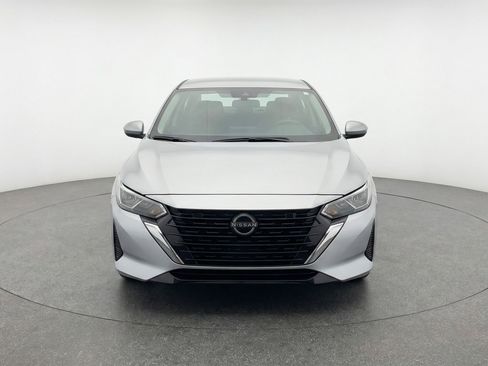 Used 2025 Nissan Sentra SV image 2