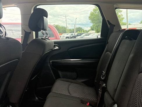 Used 2020 Dodge Journey SE w/ SE Popular Equipment Group FWD image 9
