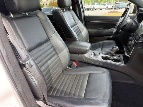 Used 2020 Jeep Grand Cherokee Limited X image 26