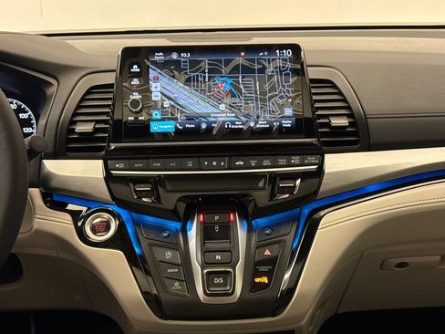 New 2026 Honda Odyssey Touring image 16