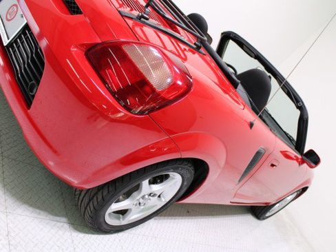 Used 2001 Toyota MR2 image 18