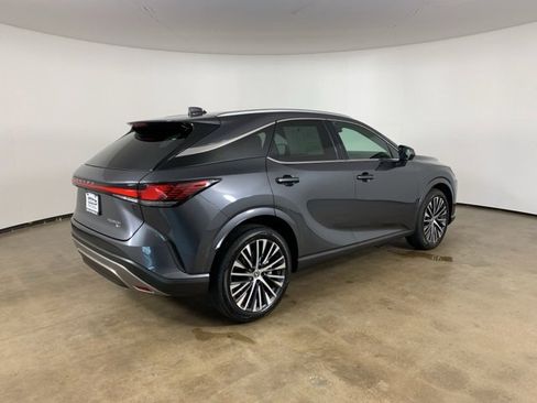 Used 2025 Lexus RX 350 w/ Convenience Package image 8