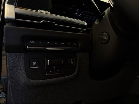 New 2026 Cadillac Escalade ESV Platinum Luxury image 20