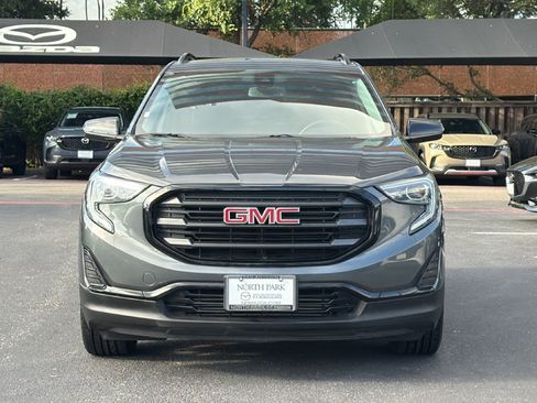 Used 2020 GMC Terrain SLE w/ Driver Convenience Package FWD image 9