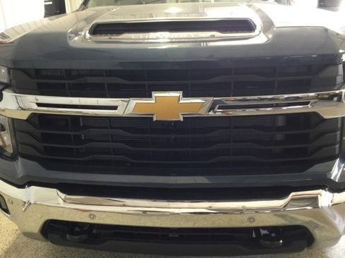 New 2026 Chevrolet Silverado 2500 LT w/ All Star Edition image 34