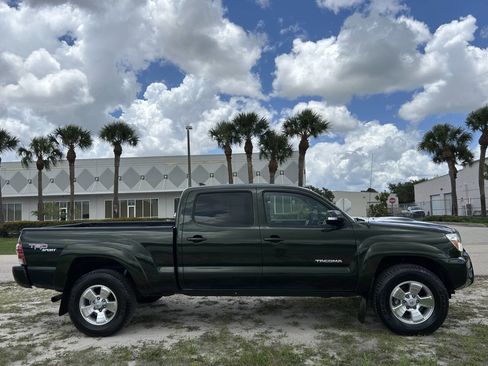 Used 2012 Toyota Tacoma PreRunner w/ TRD Sport Pkg RWD image 5