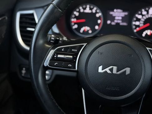 Used 2022 Kia Seltos S image 21