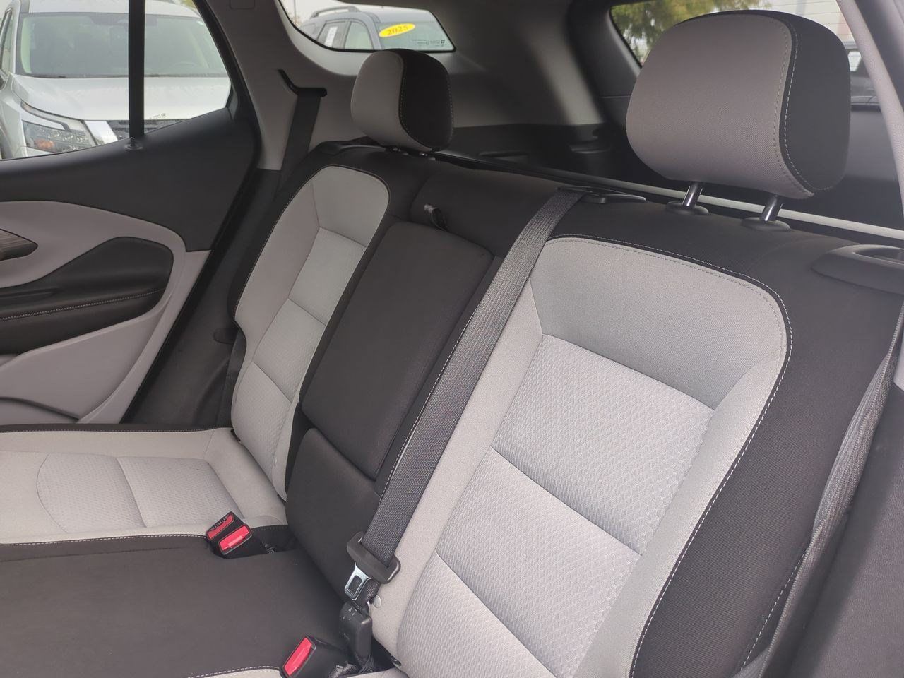 Used 2023 GMC Terrain SLE w/ Driver Convenience Package FWD image 31