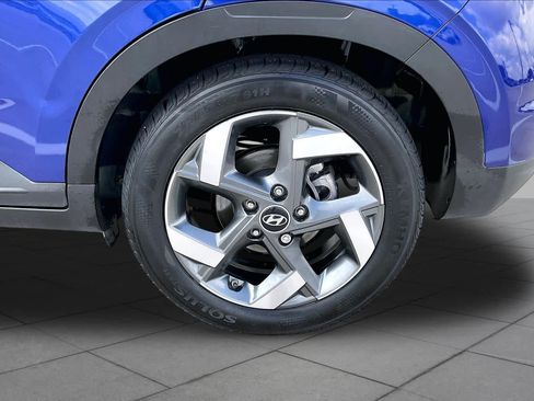Used 2022 Hyundai Venue SEL FWD image 10