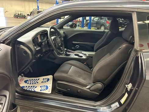Used 2018 Dodge Challenger SXT RWD image 16