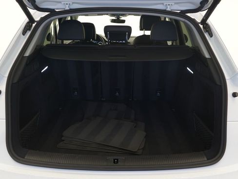 Used 2023 Audi Q5 2.0T Premium w/ Convenience Package image 11