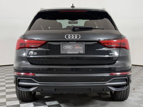 Certified 2025 Audi Q3 2.0T Premium w/ Convenience Package image 10