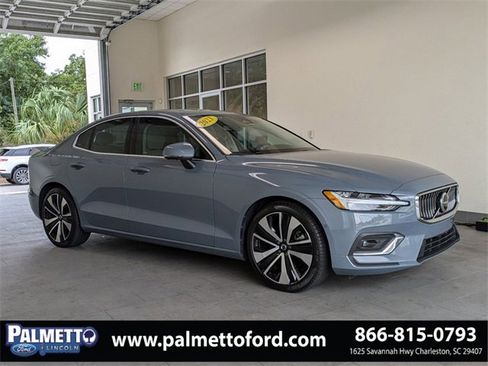 Used 2023 Volvo S60 B5 Ultimate w/ Climate Package image 2