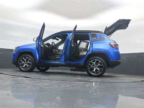 New 2026 Jeep Compass Limited w/ Mopar Graphics Package image 52