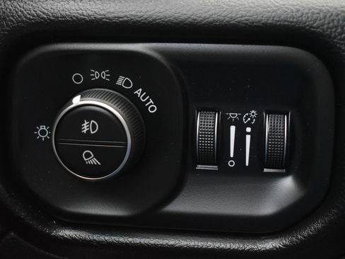 Used 2024 RAM 3500 Laramie w/ Night Edition image 19